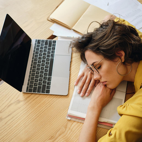 Why You’re Exhausted Even After 8 Hours of Sleep (It’s Not Just You) 😴